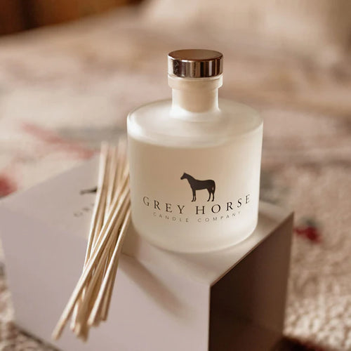 GREY HORSE REED DIFFUSER - 7 OZ